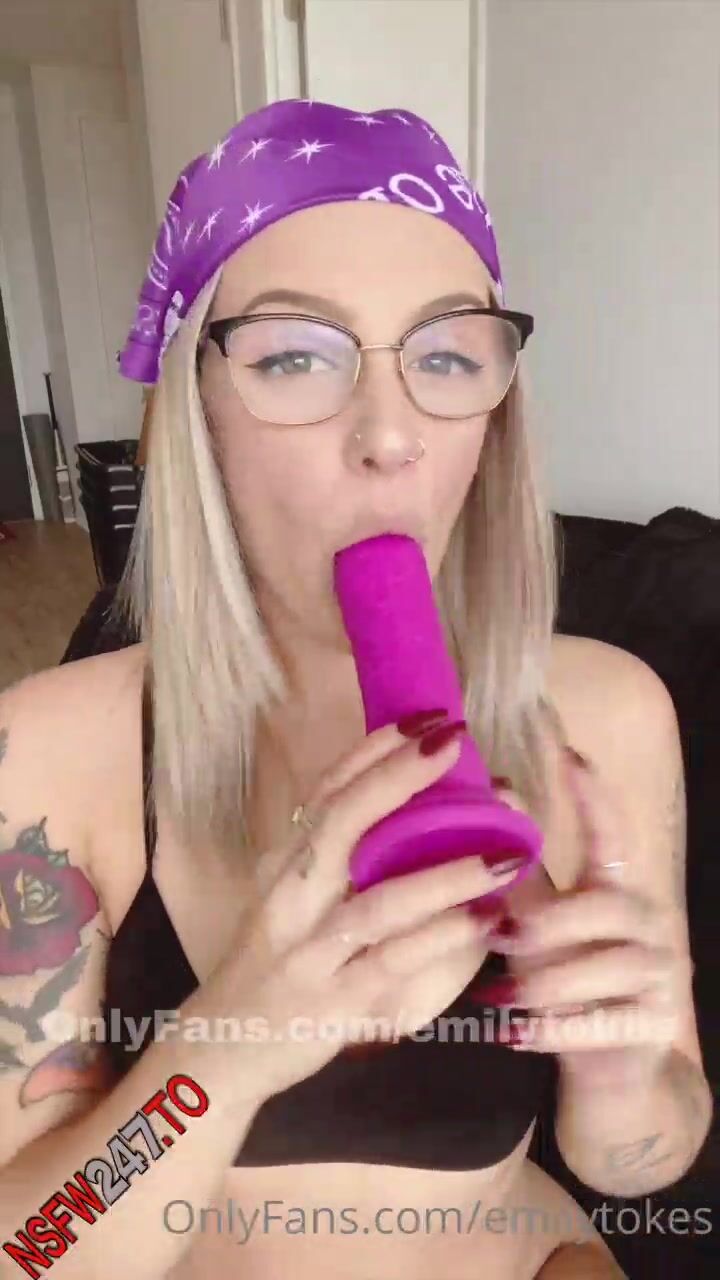 Emily Tokes Creamy Pussy Fucking Dildo Xxx Onlyfans Porn Videos