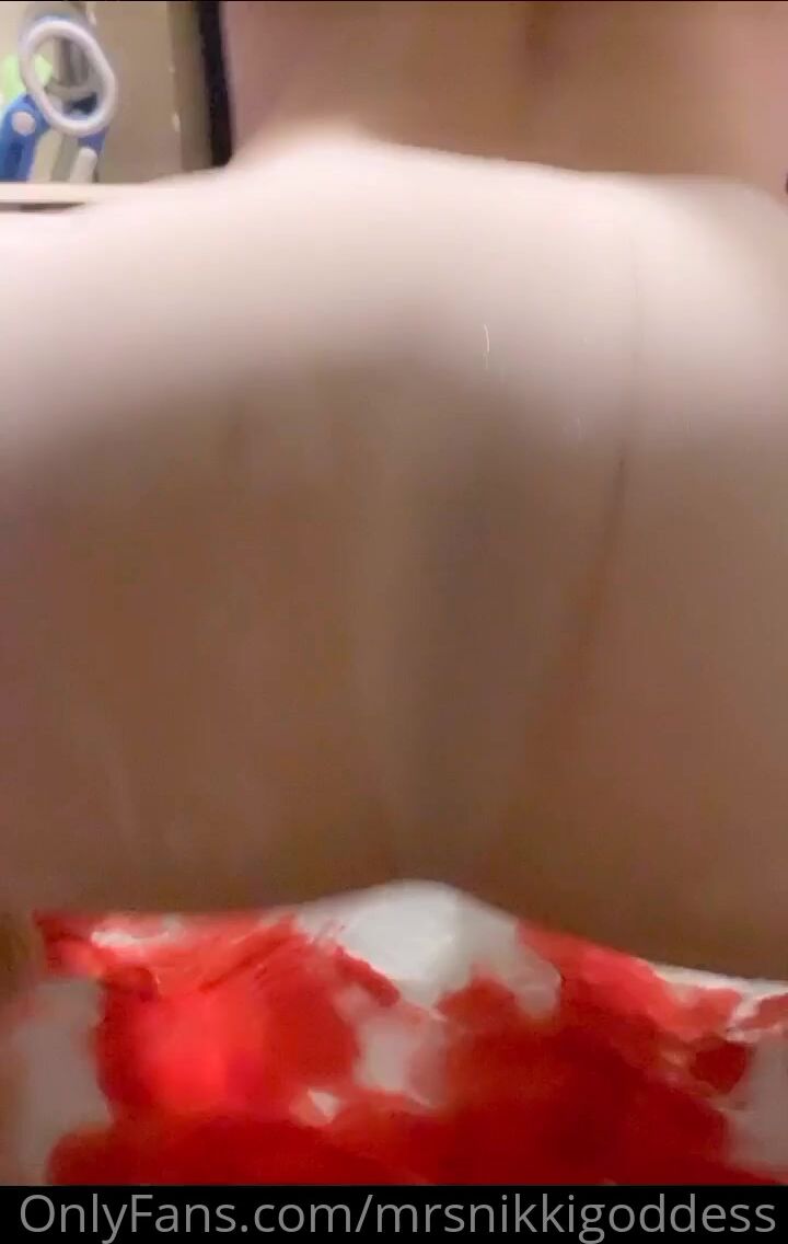 Mrsnikkigoddess Bathtub Dance For Daddy Xxx Onlyfans Porn Videos