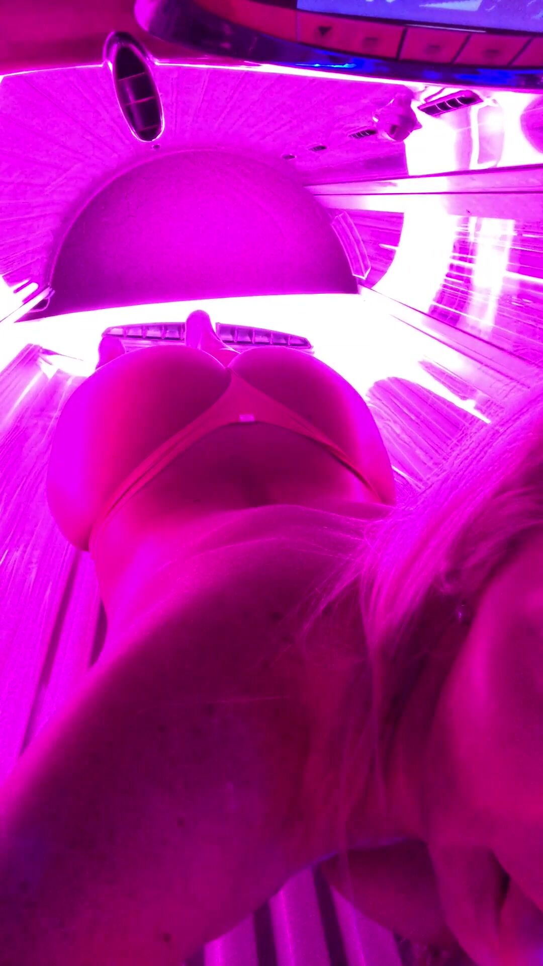 Texasthighs Tanning Fun Xxx Onlyfans Porn Videos CamStreams Tv