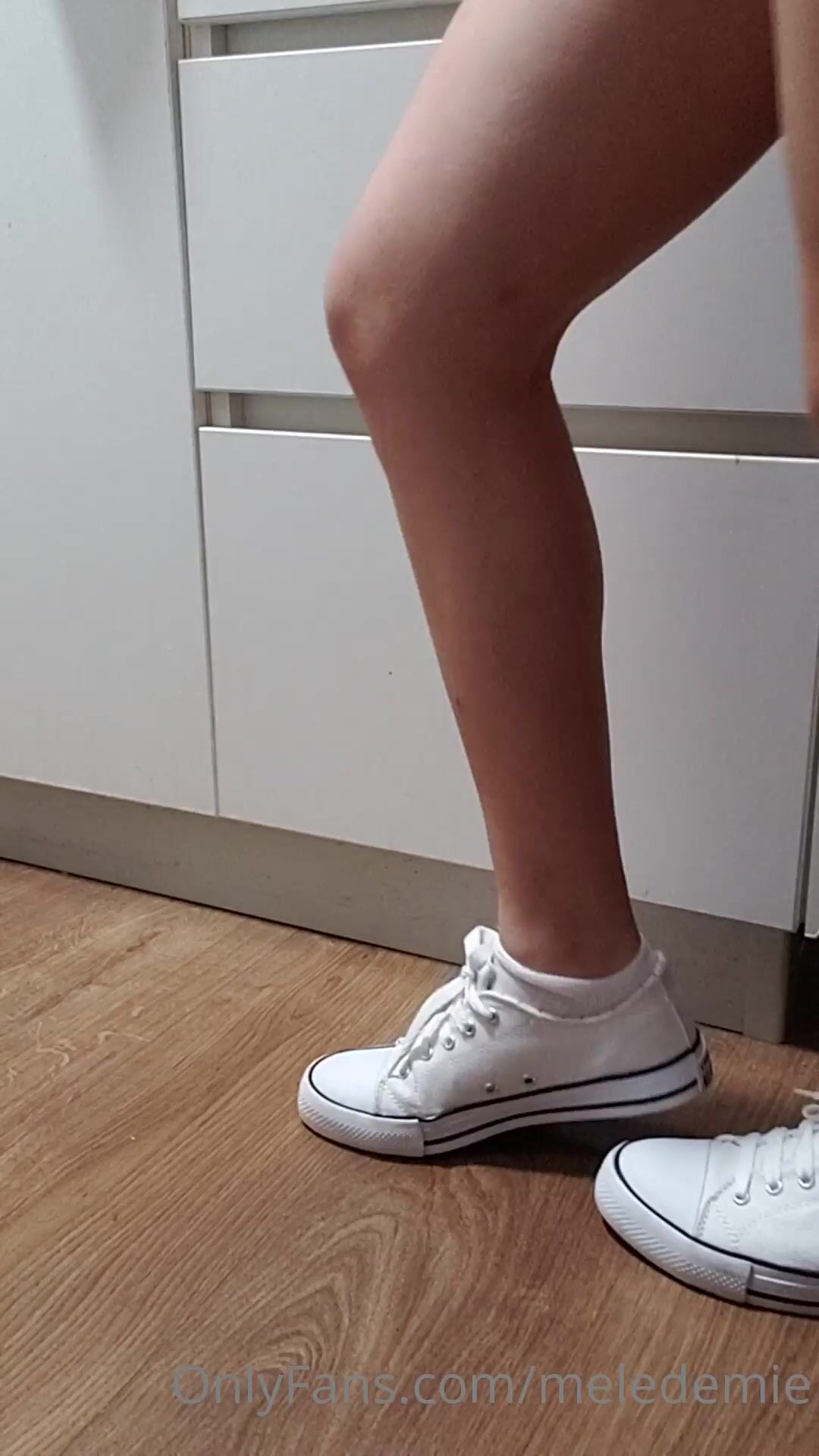 Meledemie Converse Off Xxx Onlyfans Porn Videos CamStreams Tv