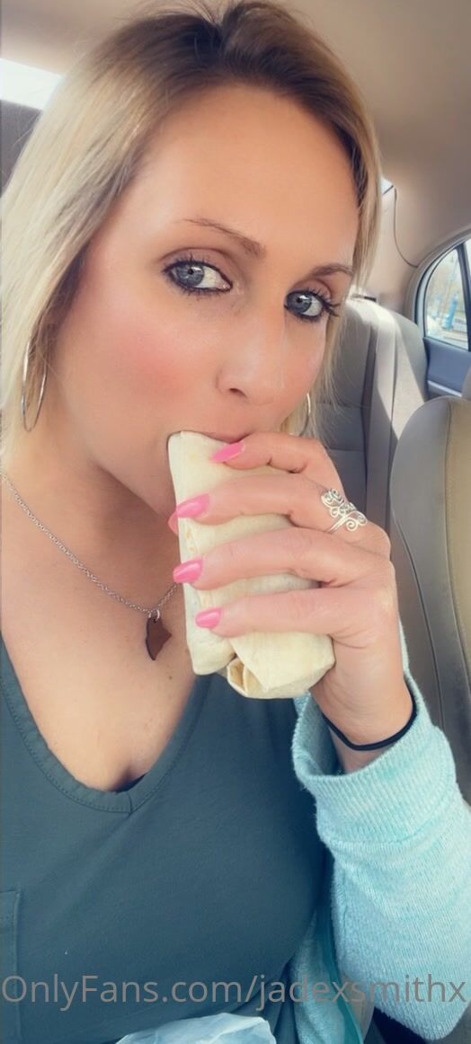 Piperplatinumvip Enjoying This Meaty Burrito Tips Welcomed Xxx