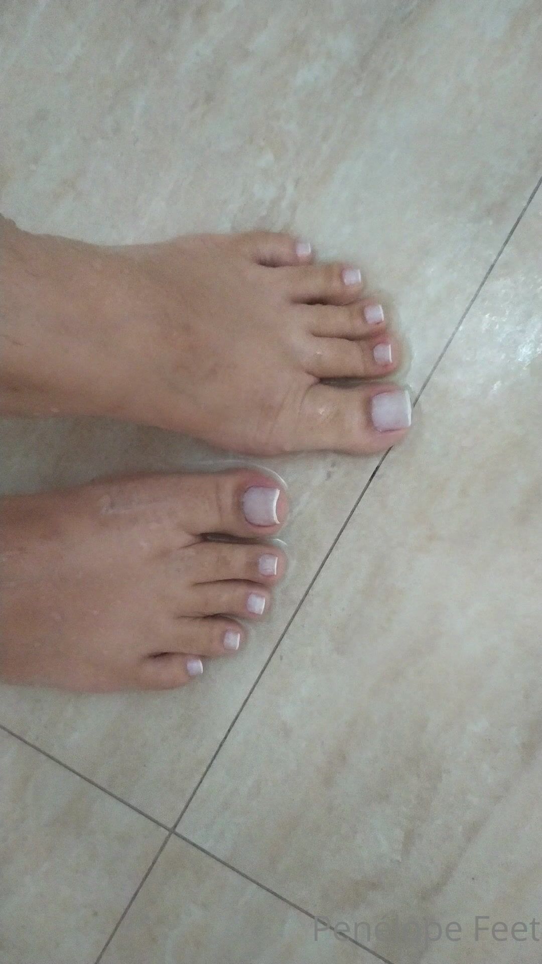 Penelopefeet Need Company Xxx Onlyfans Porn Videos Camstreams Tv