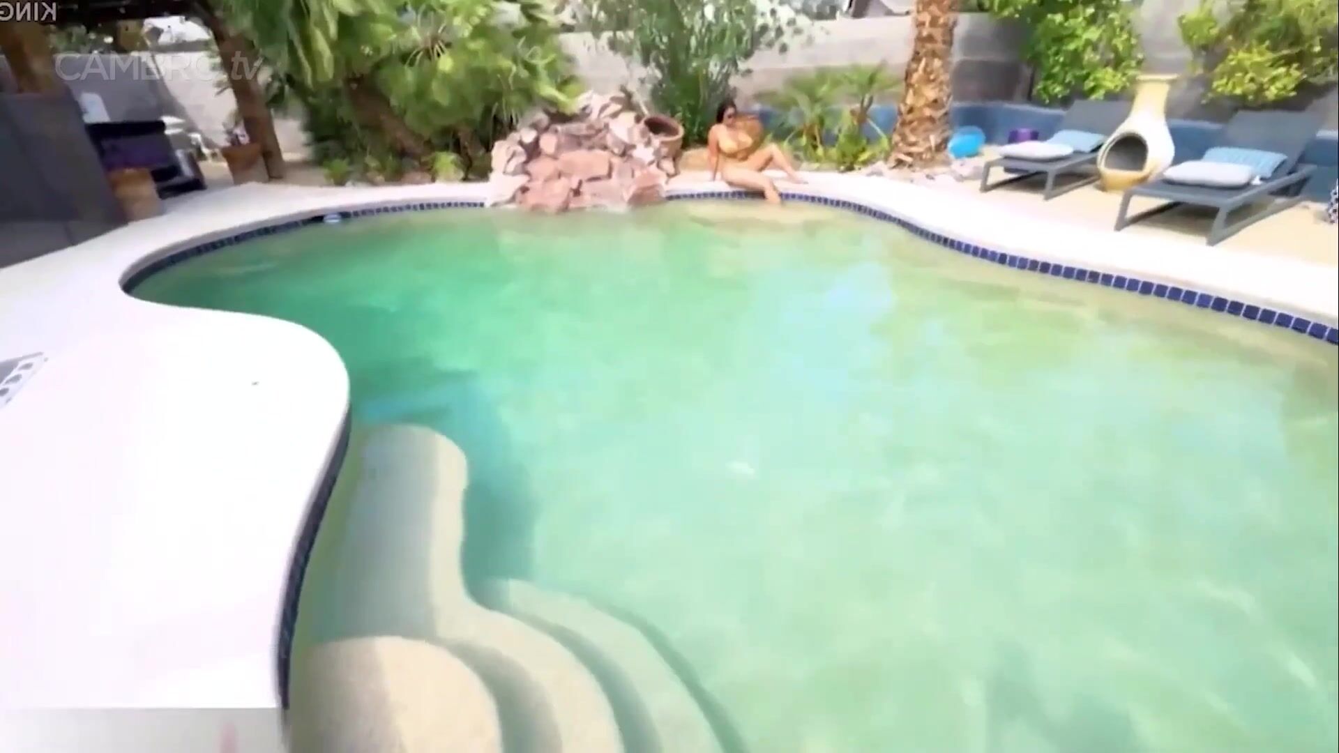 Kaliani Kai Busty Milf Has Pool Fun Camstreams Tv