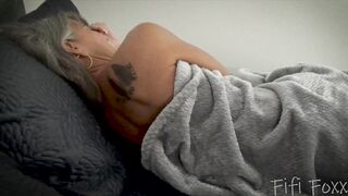 Fififoxxfantasies mom amp son share bed fucks pov xxx porn video -  CamStreams.tv