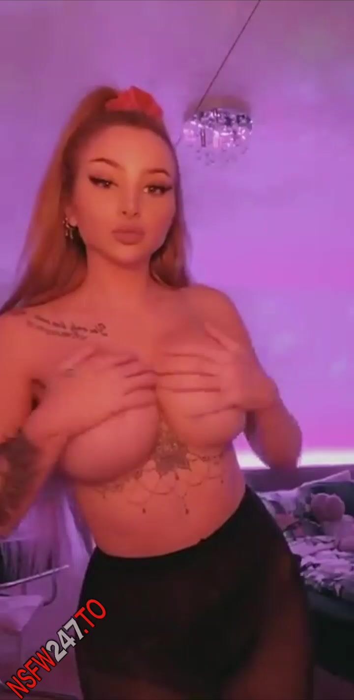 Celine Centino standing dildo masturbation snapchat premium porn videos