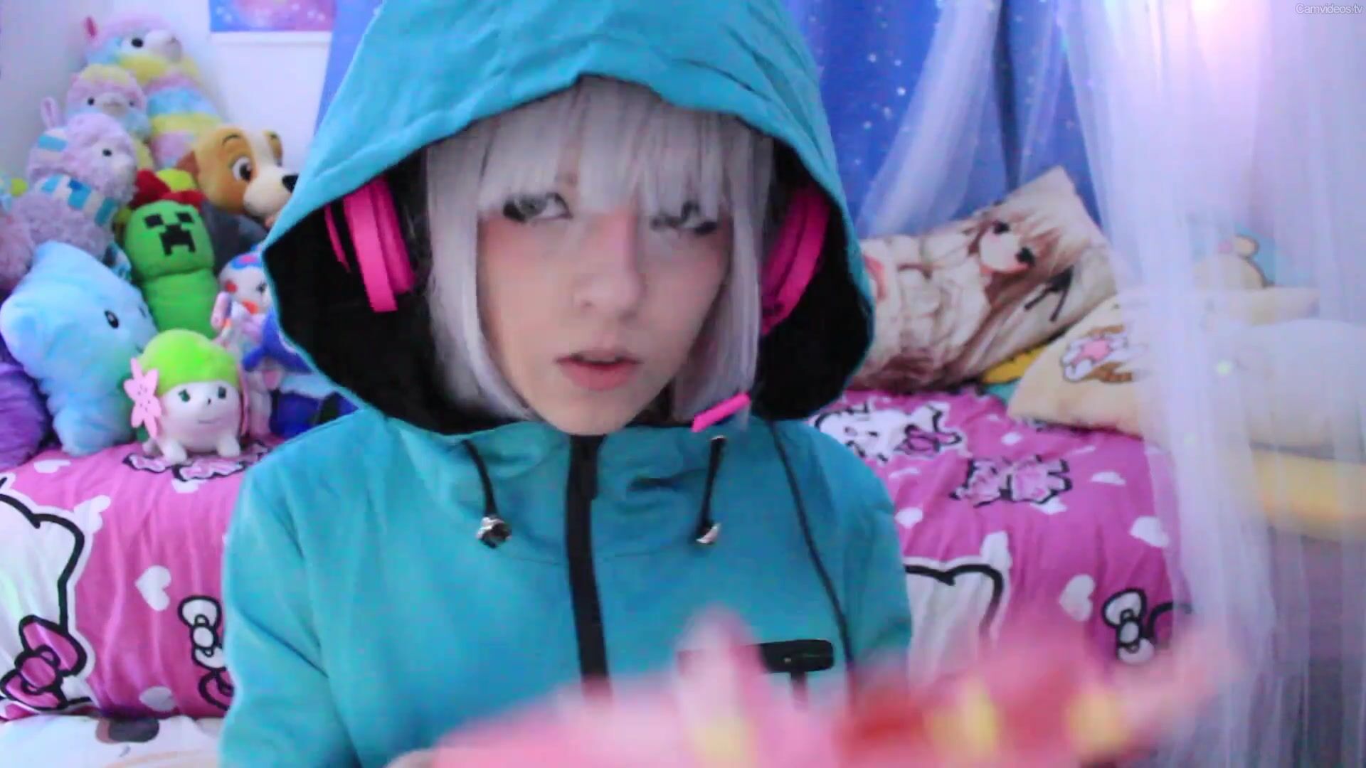 [Manyvids] Rei Lark - Sagiri forgets to turn off her stream