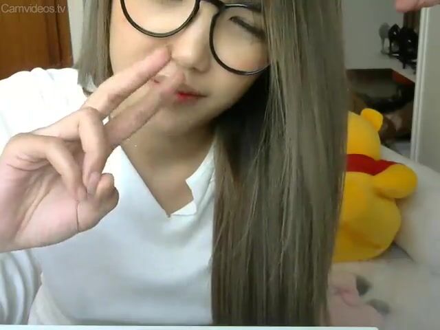 yeu_asian webcam