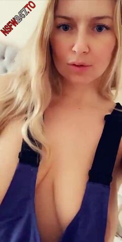 Anikka Albrite Xxx - Anikka albrite pussy lips spreading snapchat xxx porn videos - CamStreams.tv