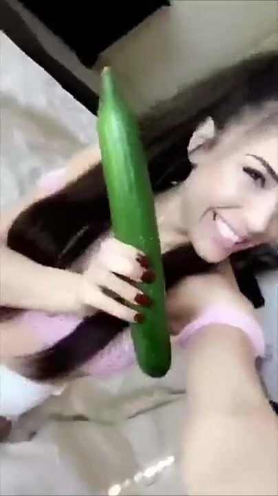 Rainey James cocumber blow job pussy masturbating snapchat free