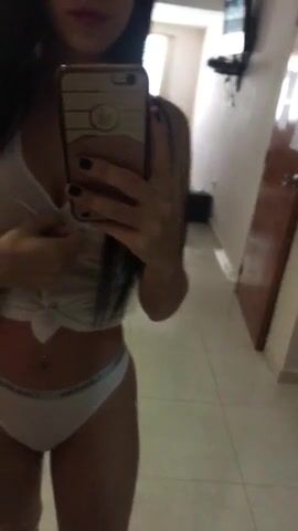 MARIA FERNANDA – See through top (3 video leak) – Instagram model