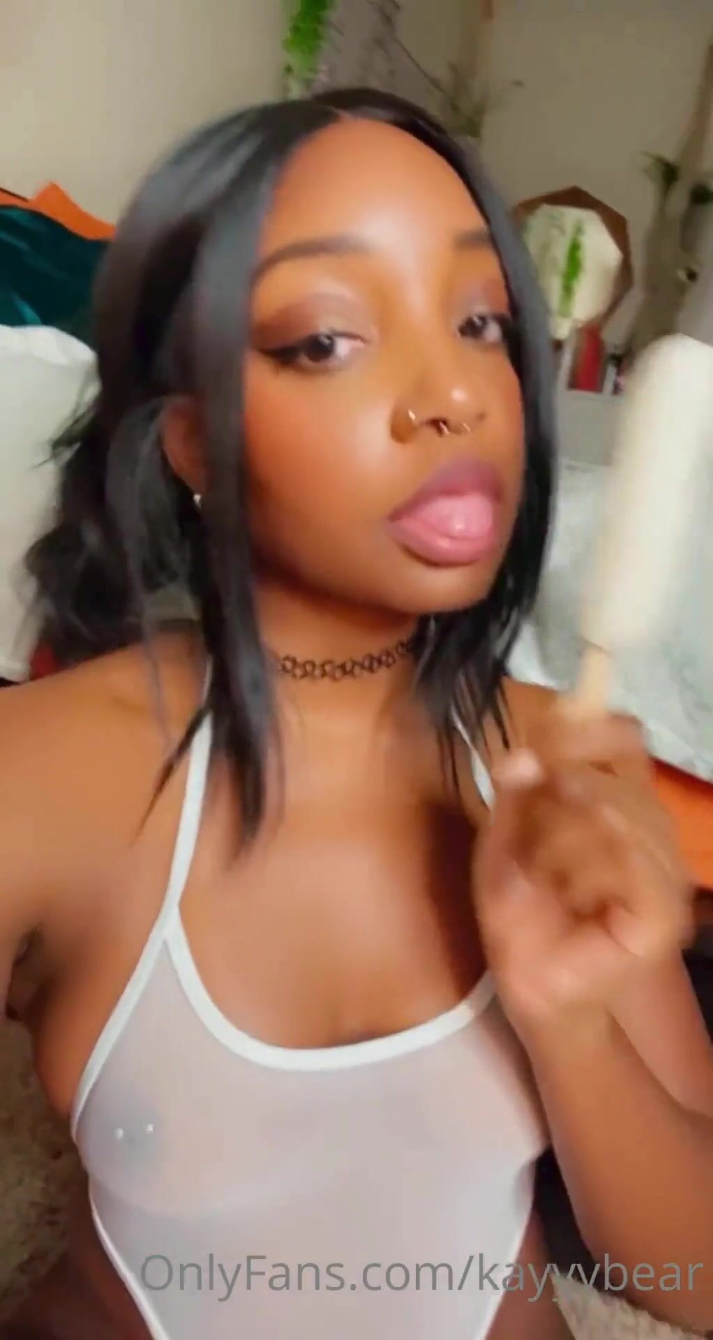 KayyyBear Nude Popsicle Blowjob Onlyfans XXX Videos Leaked
