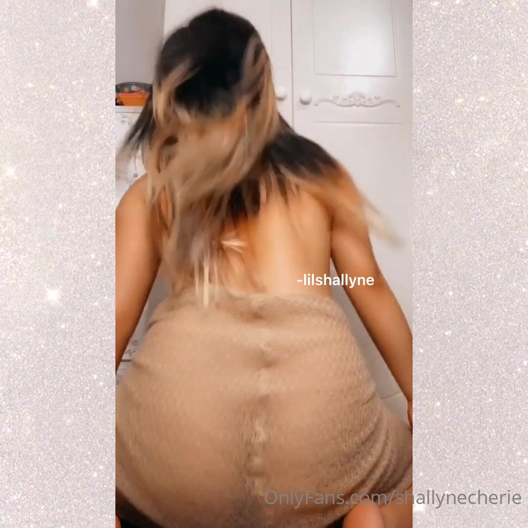 Shallynecherie onlyfans
