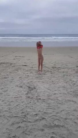 Aria Beach Porn - Aria Haze loves to swim naked premium free cam snapchat & manyvids porn  videos - CamStreams.tv