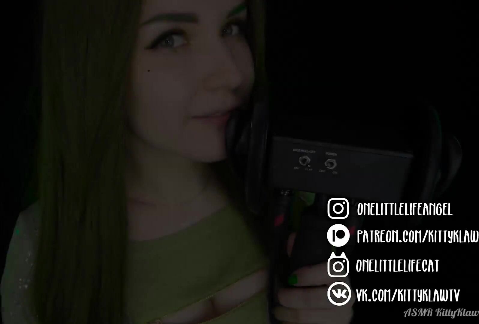 Asmr kittyklaw green licking & mouth sounds leaked videos - CamStreams.tv