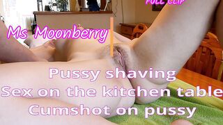 Shaving Webcam Pussy