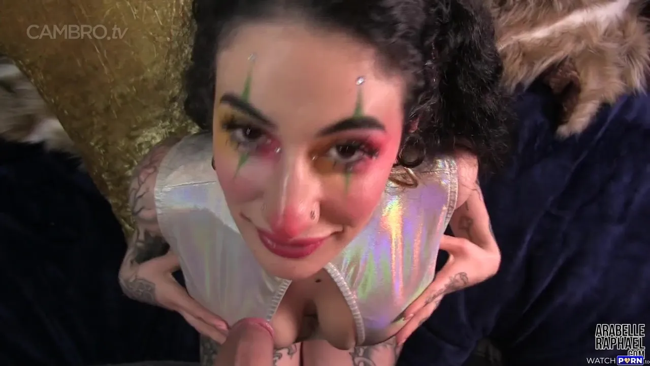 Arabelle Raphael Clown BJ - CamStreams.tv