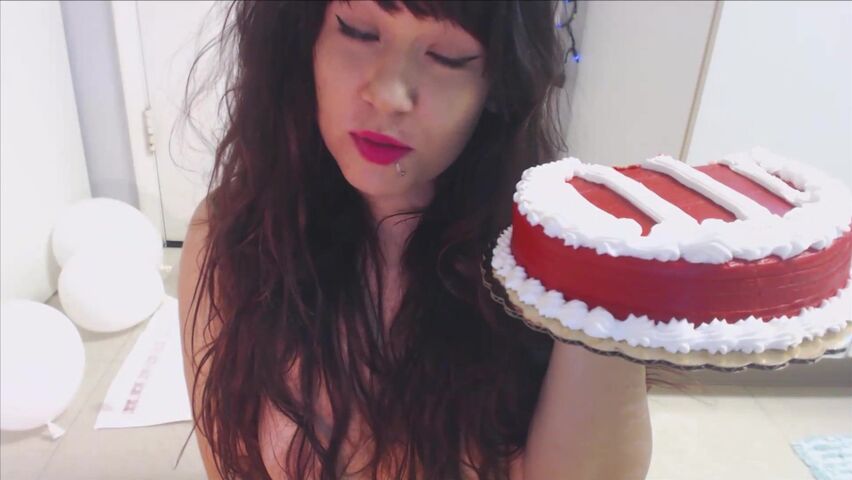Porn Girl Birthday Cake - Carmita Bonita big ass birthday cake sitting and twerk xxx premium porn  videos - CamStreams.tv