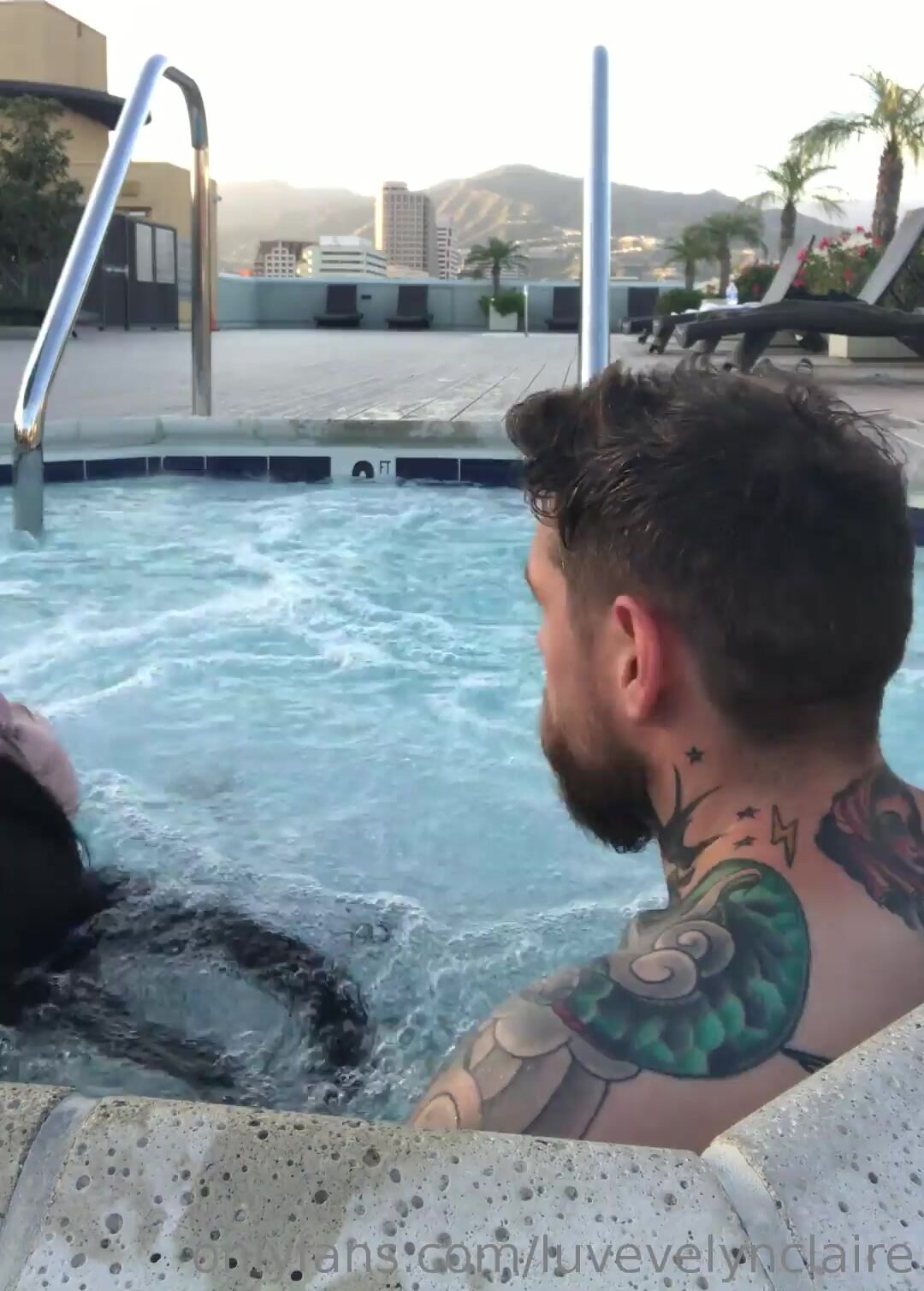 Luvevelynclaire rooftop jacuzzi life xxx onlyfans porn videos -  CamStreams.tv