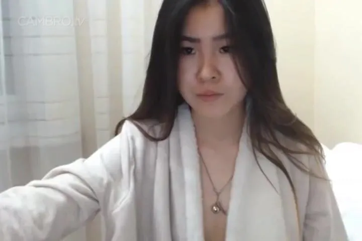 720px x 480px - Vblongaffiliate1 - sexy korean girl squirts on cam - CamStreams.tv