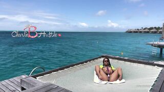 320px x 180px - Charliebhustle admire my hot body in beautiful bora bora ends with big  squirts as the wind takes my mim xxx onlyfans porn videos - CamStreams.tv