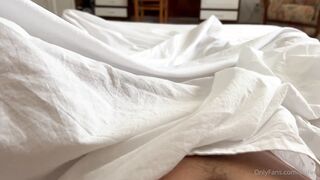 Blanket Xxx - Blanket Cam Porn Videos - CamStreams.tv