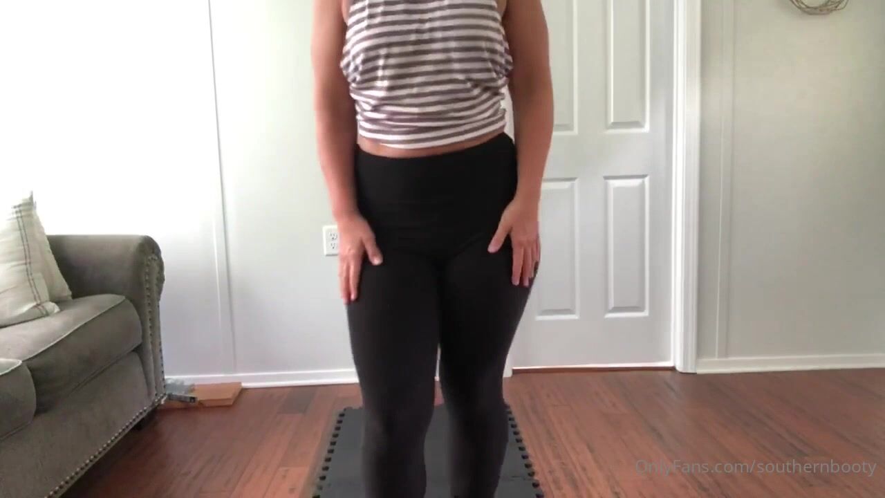 Southernbooty anyone care join yoga class this morning onlyfans porn video  xxx - CamStreams.tv