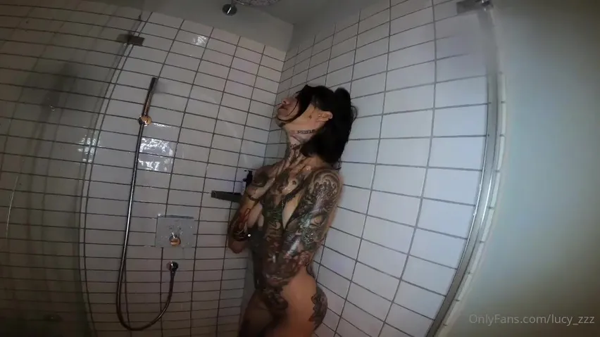 Lucy zzz ein bisschen duschen lecken und blasen saschaink onlyfans porn  video xxx - CamStreams.tv