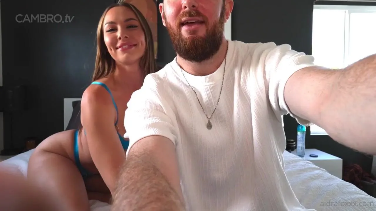 Aidra Fox - Bubble Butt Bedroom Fuck With Girthmaster - CamStreams.tv