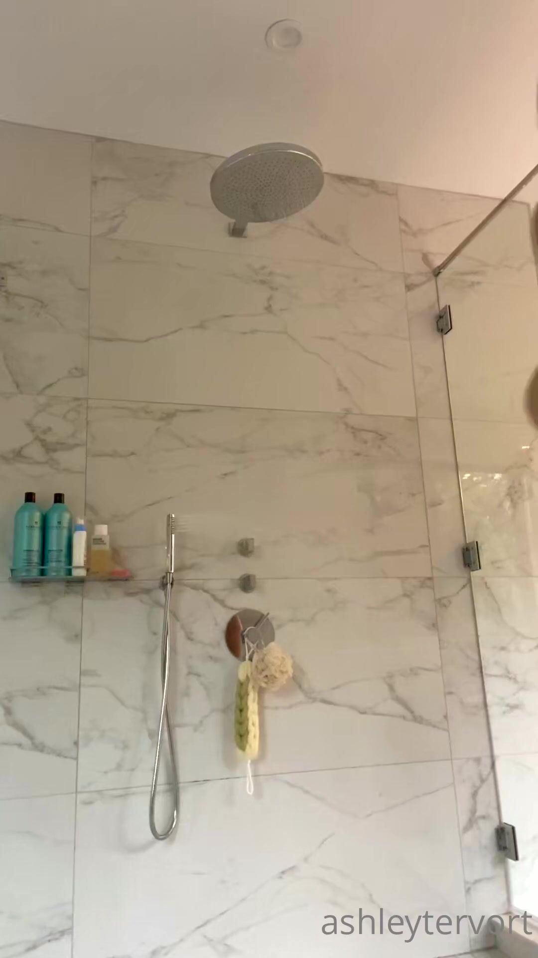 Ashley Tervort Nude Shower Scrubbing Onlyfans Porn Videos - CamStreams.tv