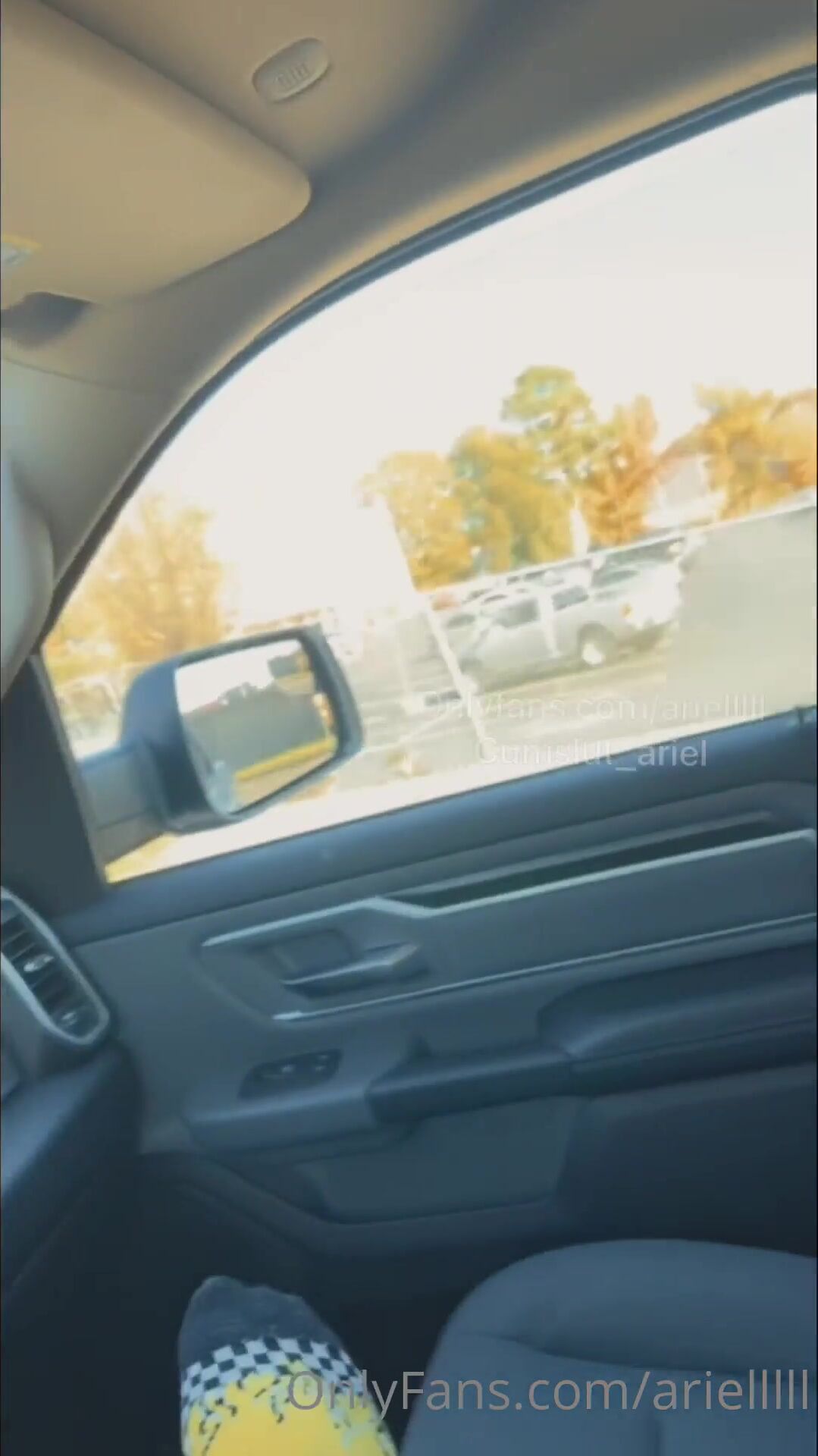 Arielllll rental car fun my workout made me so horny i couldn t wait all  hot & sweat onlyfans xxx videos - CamStreams.tv