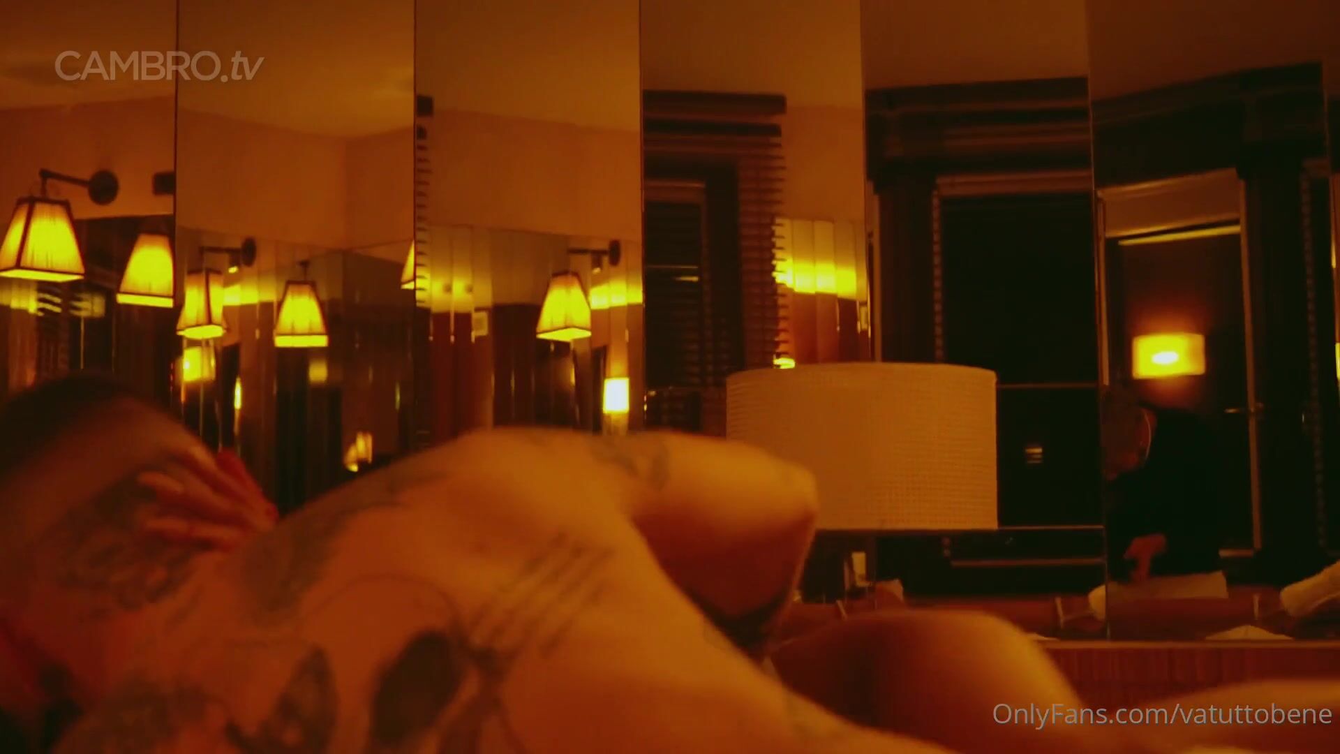 Vatuttobene buona visione caprilmonde se volete guardare cosa abbiamo onlyfans  porn xxx - CamStreams.tv